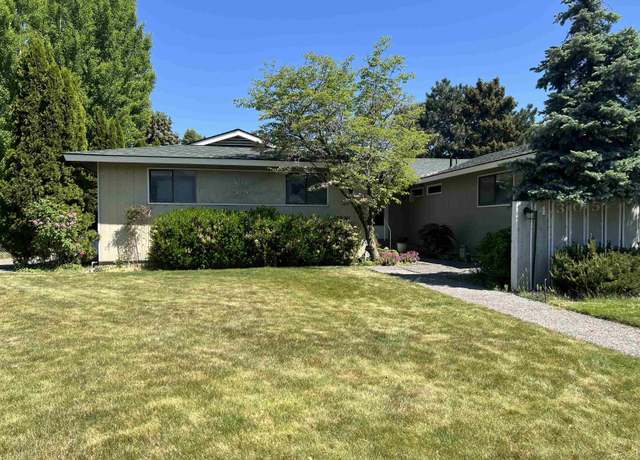 Property at 4305 S Date Str S Date St, Kennewick, WA 99337, 3 beds, 2.5 baths