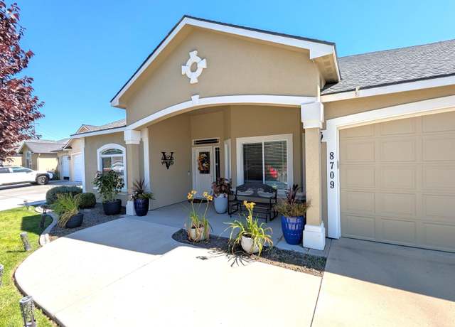 Property at 8709 W Clearwater Pl, Kennewick, WA 99336, 4 beds, 2 baths