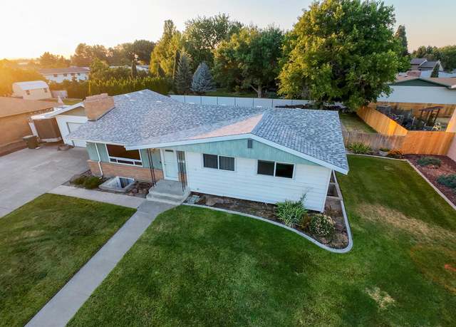 Property at 2120 Austin St, Richland, WA 99354, 5 beds, 3 baths