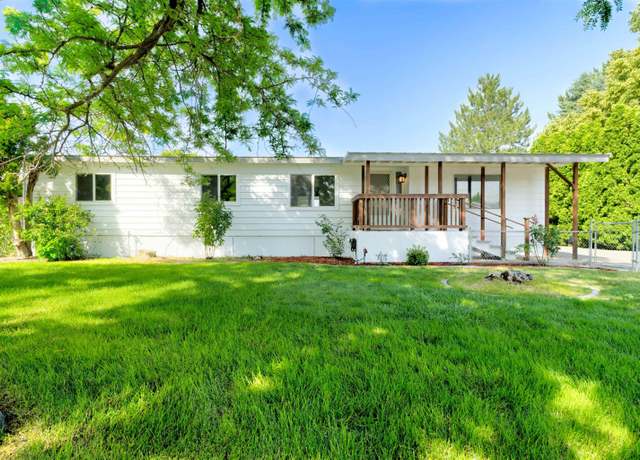 Property at 4406 Arlington Dr, West Richland, WA 99353, 3 beds, 2 baths