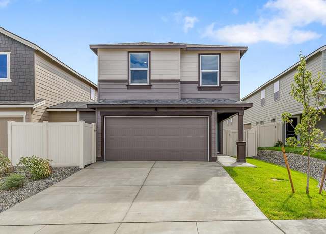 Property at 691 S Zeelar St, Kennewick, WA 99336, 4 beds, 0.5 baths