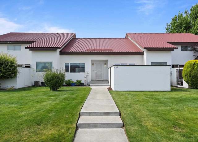 Property at 423 Nicklaus Ct, Richland, WA 99352, 2 beds, 3.5 baths