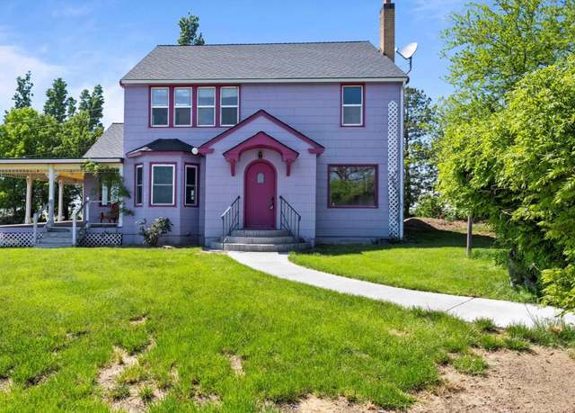 Property at 411 Moon Rd, Connell, WA 99326, 5 beds, 2 baths
