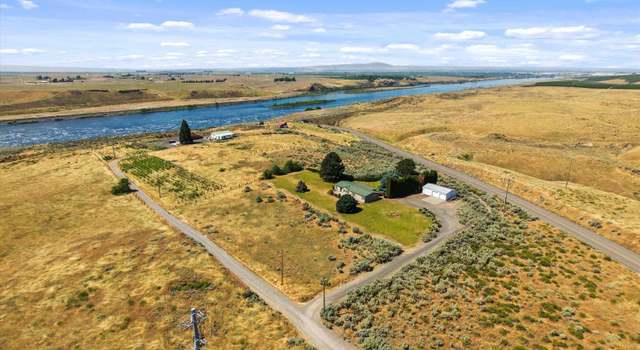Photo of 80 Robideaux Rd, Pasco, WA 99301