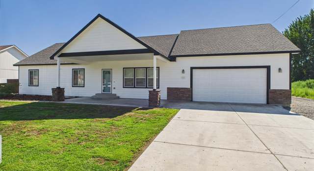 Photo of 940 S 38th Ave, West Richland, WA 99353