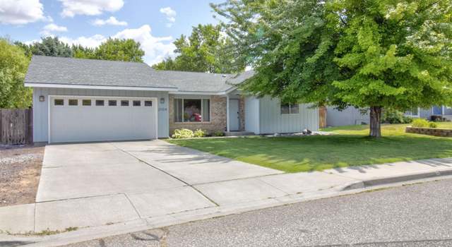 Photo of 2104 Sparrow Ct, West Richland, WA 99353