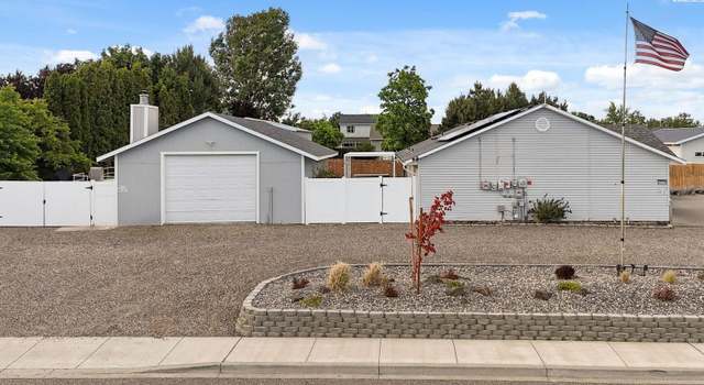 Photo of 4570 Mount Adams View Dr, West Richland, WA 99353