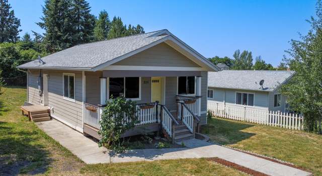 Photo of 535 E Union St, Palouse, WA 99161