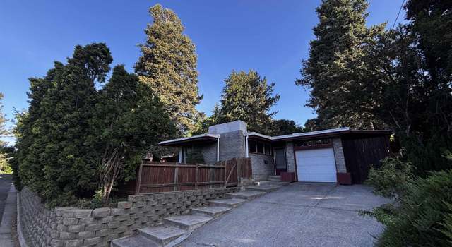 Photo of 1630 NE Gaines Rd, Pullman, WA 99163