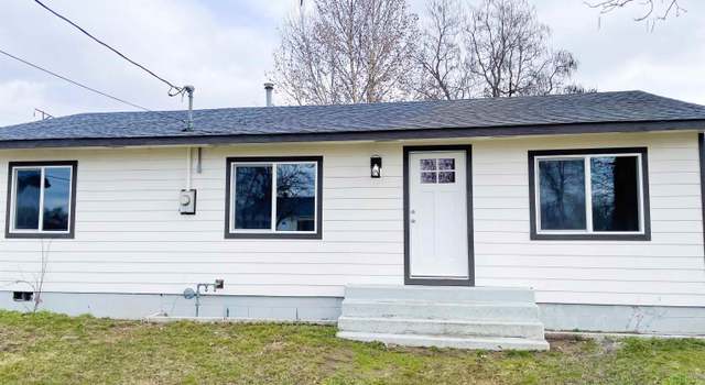 Photo of 712 Cemetery Rd, Sunnyside, WA 98944
