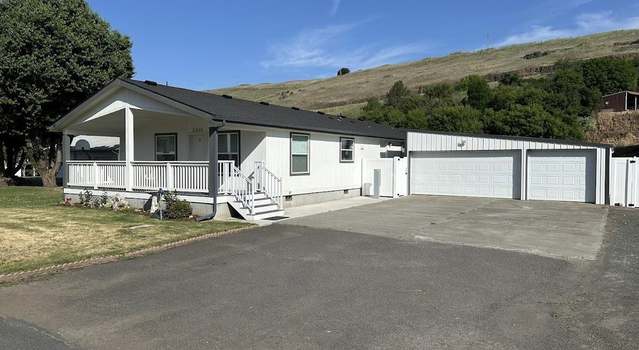 Photo of 2001 N Cedar St, Colfax, WA 99111