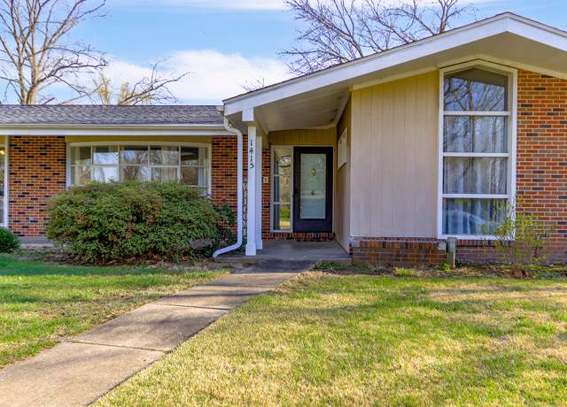 Property at 1415 Hickory Hill Dr, Mexico, MO 65265, 3 beds, 3 baths