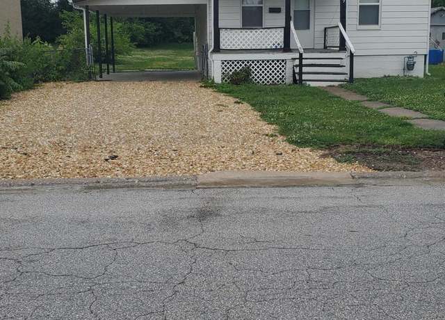 Property at 629 W Liberty St, Mexico, MO 65265, 2 beds, 1 bath