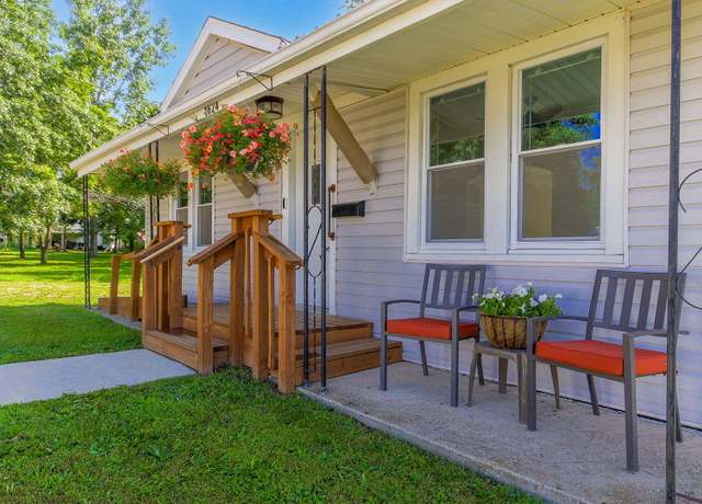 Property at 1624 N Washington St, Mexico, MO 65265, 2 beds, 1 bath