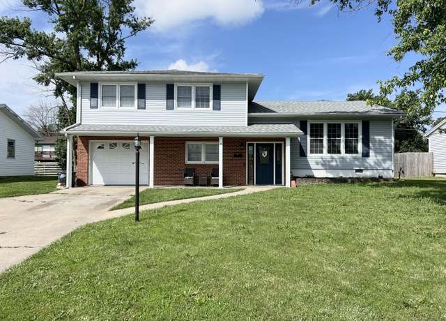 Property at 1005 Dorcas St, Mexico, MO 65265, 3 beds, 3 baths