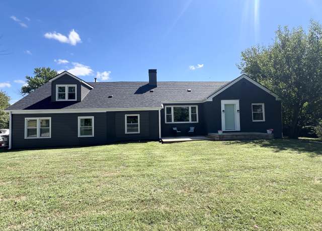 Property at 106 Bartley Ln, Fulton, MO 65251, 6 beds, 3 baths