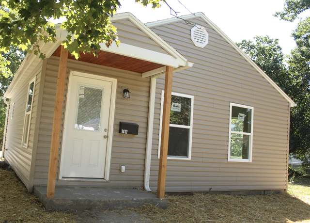 Property at 1412 N Clark St, Mexico, MO 65265, 2 beds, 1 bath