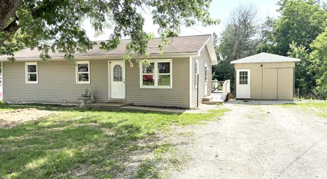 Photo of 608 Bryan Ave, Paris, MO 65275