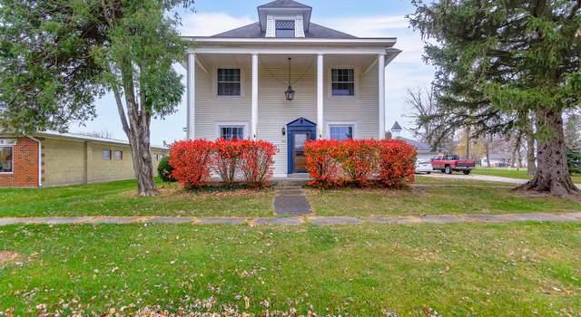 Photo of 204 E Jefferson St, Martinsburg, MO 65264