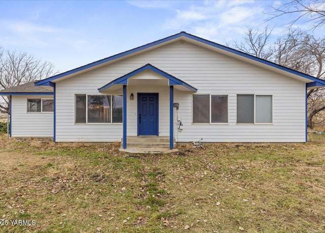 Property at 520 Wautoma Rd, Sunnyside, WA 98944, 3 beds, 2 baths