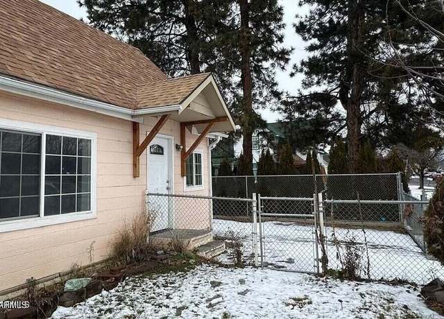 Property at 412 S 9th St, Yakima, WA 98901, 5 beds, 2.5 baths