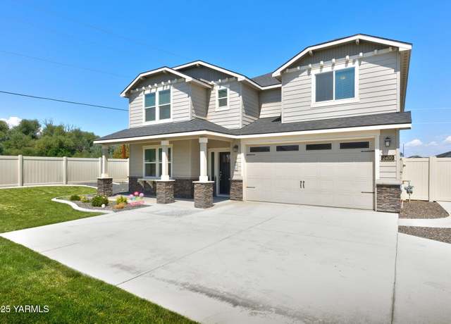 Property at 2400 S 63rd Ave, Yakima, WA 98903, 4 beds, 3 baths