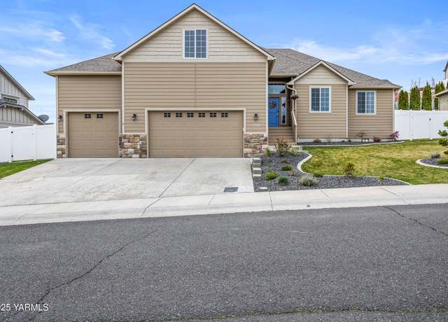 Property at 7804 W Washington Ave, Yakima, WA 98903, 4 beds, 2 baths