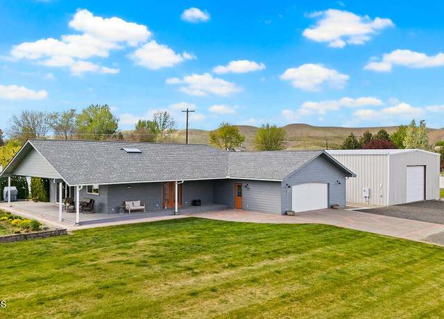 Property at 575 Parish Rd, Selah, WA 98942, 3 beds, 2.5 baths