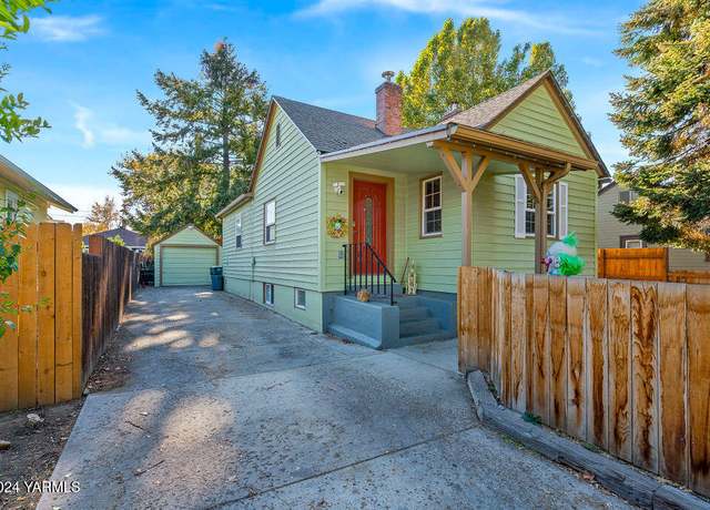 Property at 2410 Barge St, Yakima, WA 98902, 4 beds, 3 baths