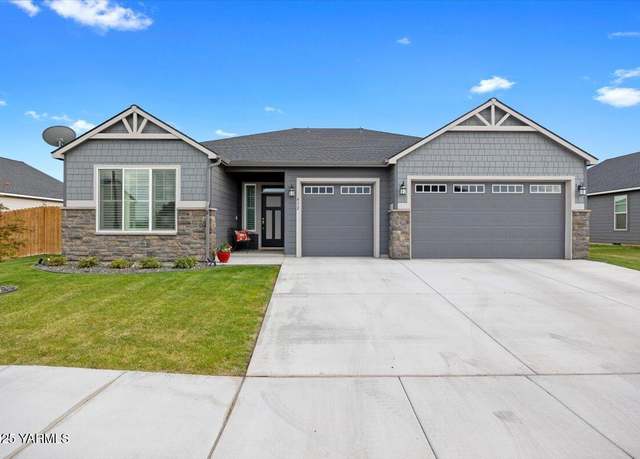 Property at 412 Emerald Ave, Grandview, WA 98930, 3 beds, 2 baths
