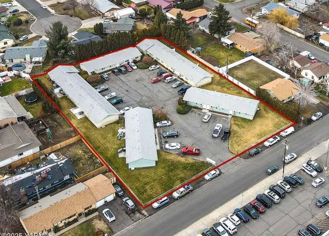 Property at 1704 S 12th Ave, Yakima, WA 98902