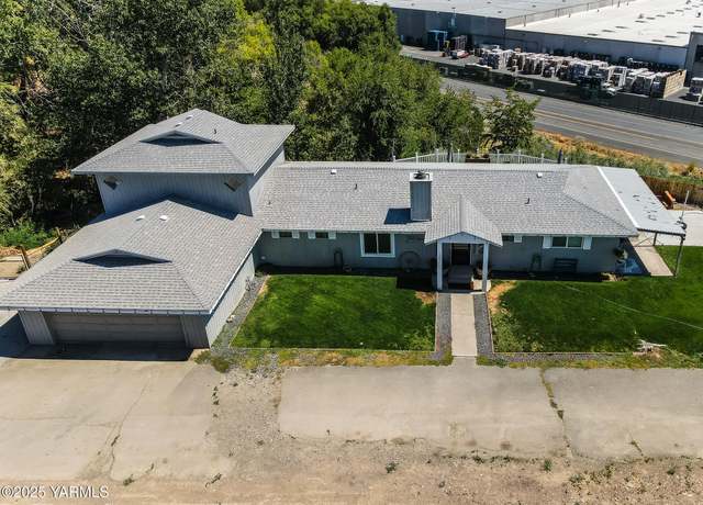 Property at 1391 Lancaster Rd, Selah, WA 98942, 3 beds, 3 baths