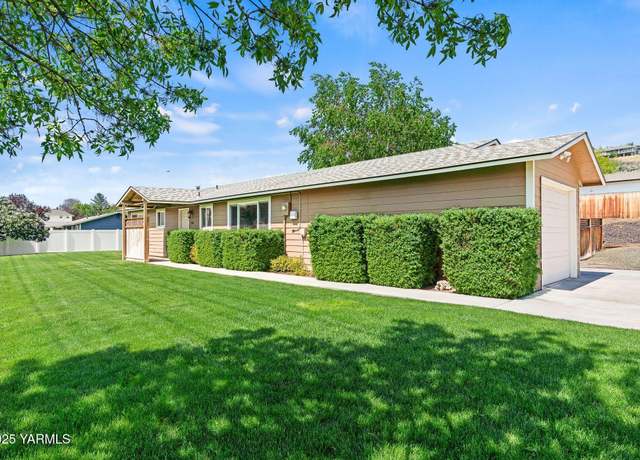 Property at 202 N 80th Ave, Yakima, WA 98908, 3 beds, 1 bath