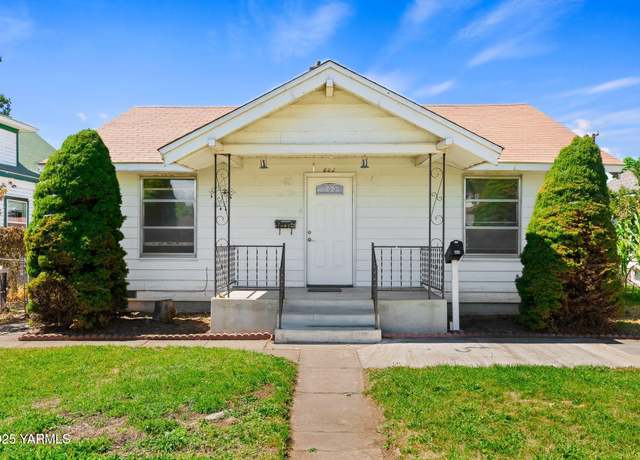 Property at 808 N 2nd St, Yakima, WA 98901, 2 beds, 1 bath