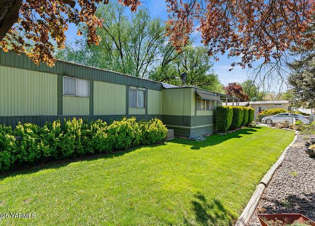 Property at 7610 W Nob Hill Blvd #220, Yakima, WA 98908, 2 beds, 1 bath
