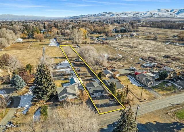 Property at 2711 S 90th Ave, Yakima, WA 98903, 2 beds, 1 bath