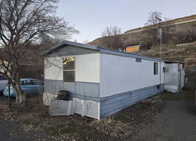 Property at 2205 Butterfield Rd #246, Yakima, WA 98901, 2 beds, 2 baths
