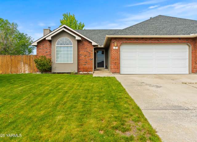 Property at 2 N 74th Ave, Yakima, WA 98908, 2 beds, 2 baths