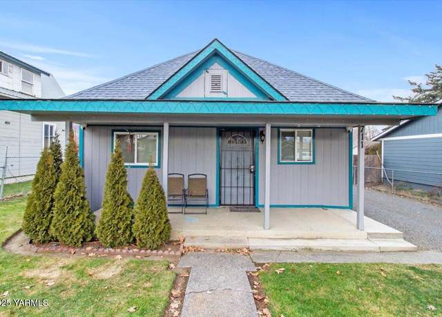 Property at 711 N 4th St, Yakima, WA 98901, 2 beds, 1 bath