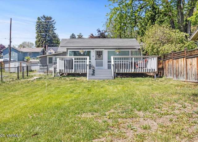 Property at 908 S 18th Ave, Yakima, WA 98902, 3 beds, 1 bath