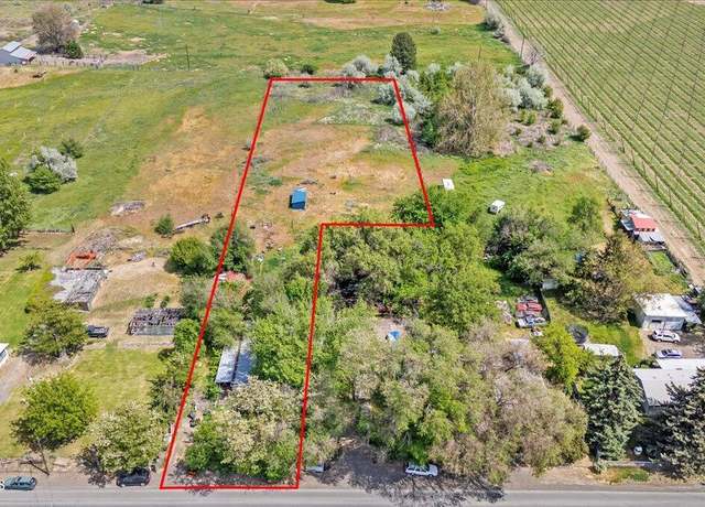 Property at 1911 Riverside Rd, Yakima, WA 98901, 2 beds, 2 baths