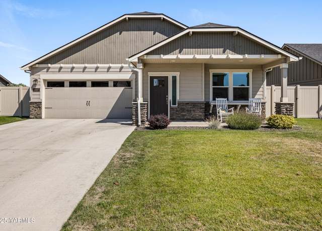 Property at 2407 S 62nd Ave, Yakima, WA 98903, 3 beds, 2 baths