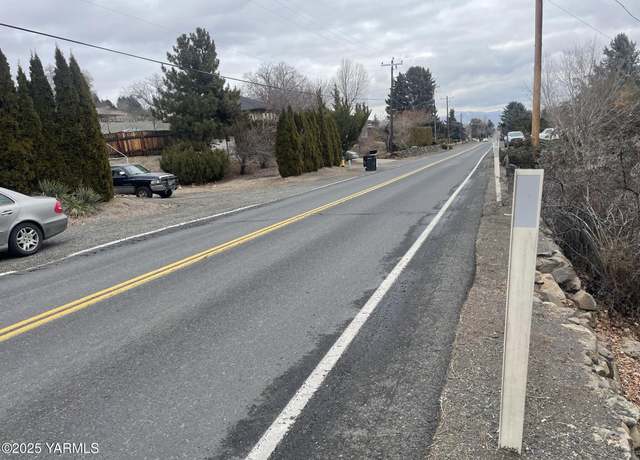 Property at 6112 Englewood Ave, Yakima, WA 98908