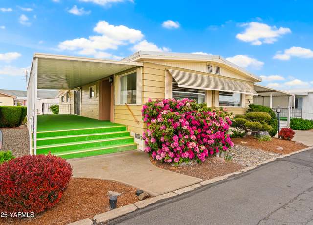 Property at 18 W Washington Ave #76, Yakima, WA 98902, 3 beds, 2 baths