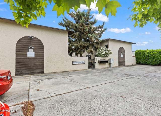 Property at 207 S 8th Ave #7, Yakima, WA 98902, 2 beds, 1.5 baths