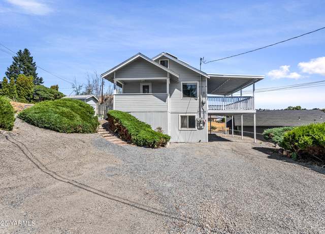 Property at 709 Lockhart Dr, Yakima, WA 98901, 2 beds, 1.5 baths