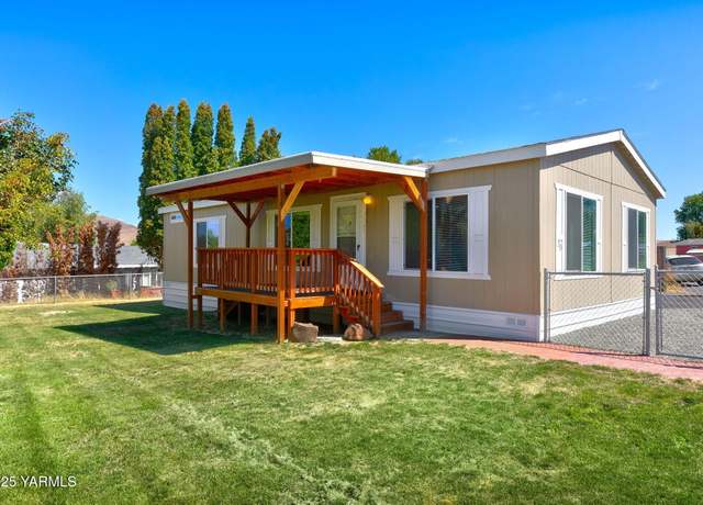 Property at 710 State Route 821 Ave #39, Yakima, WA 98901, 3 beds, 2 baths