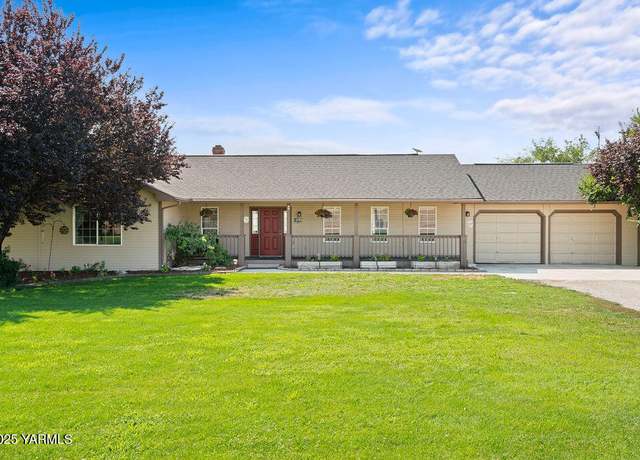 Property at 244 Latigo Ln, Yakima, WA 98901, 4 beds, 3 baths