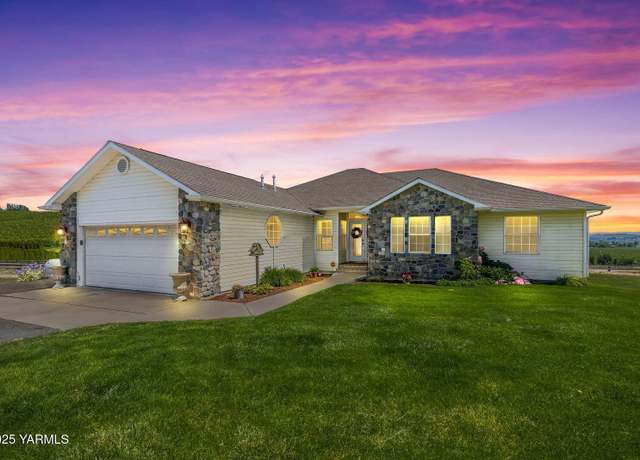 Property at 190 Shadbolt Rd, Yakima, WA 98908, 4 beds, 3 baths