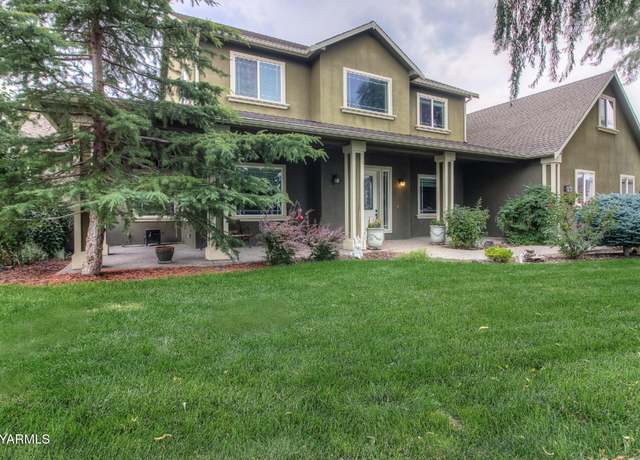 Property at 718 N 74th Ave, Yakima, WA 98908, 4 beds, 2.5 baths